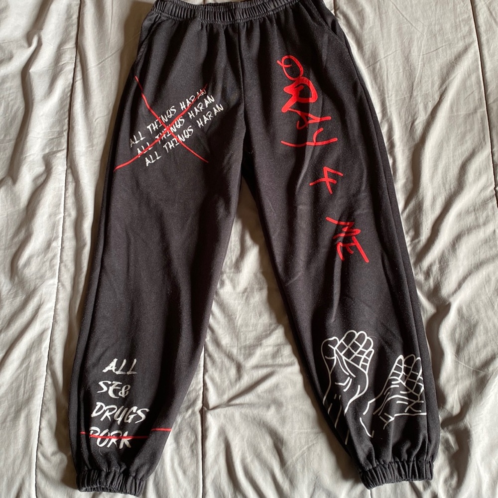 Brand: order plus. Size Small. Black.